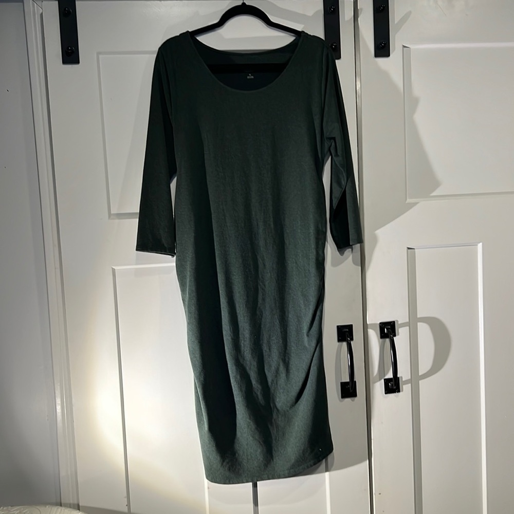 Olive green MATERNITY rouched side stretch dress in size XL